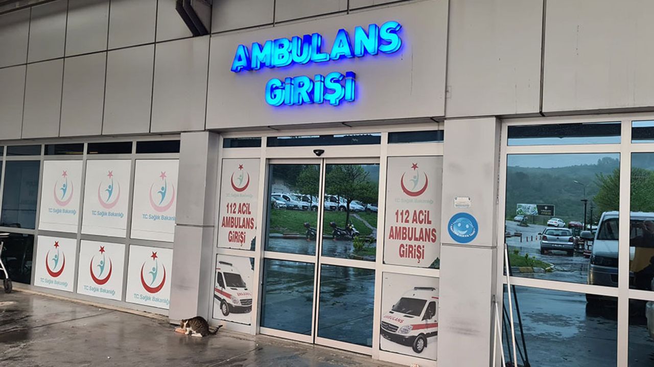Zonguldak'ta kızların kavgası kanlı bitti: 1 yaralı