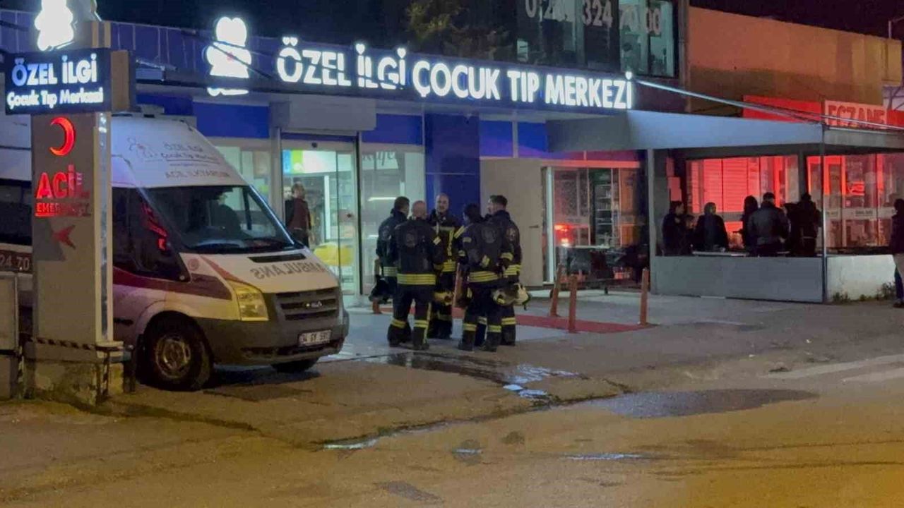 Çocuk tıp merkezinde korkutan yangın: Hastalar tahliye edildi