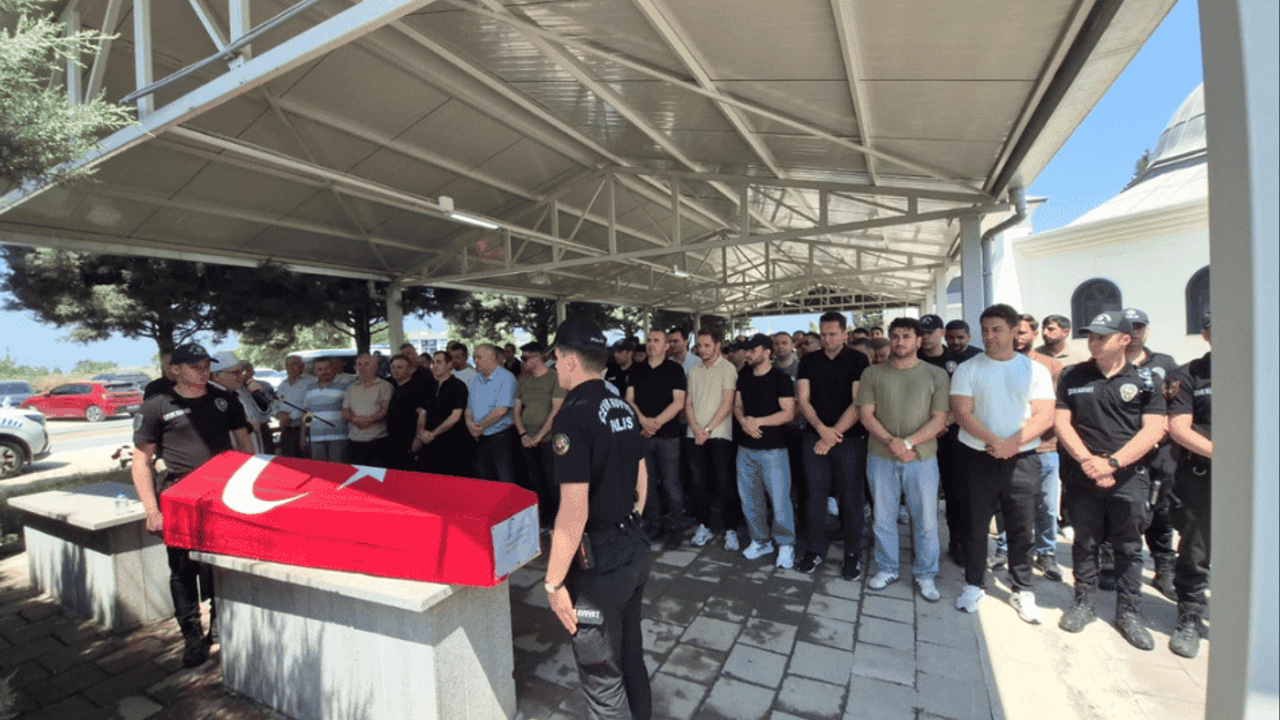 Genç polis memuru evinde hayatını kaybetti