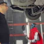 Oto eksperde çalışan robot, harçlık alıyor, zam istiyor!