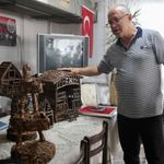 Bolu’da yaşayan emekli polis, ahşapları sanat eserine dönüştürüyor