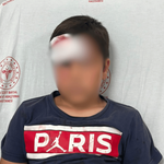 Bolu’da parkta oynayan çocuğun üzerine demir direk devrildi