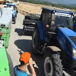 Bolu’da köylülerin istediği oldu: traktörlerle kutladılar
