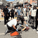 Yaşlı kadına otomobil çarptı