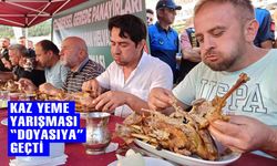 Gerede Panayırı'nda kaz yeme yarışması yapıldı