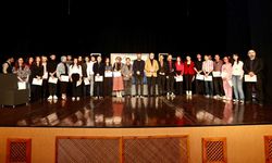 Büyükşehir Tiyatro Okulu mezunlarını uğurladı
