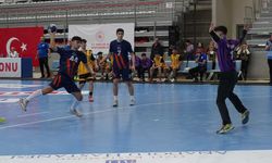 Okul Sporları Gençler Hentbol Türkiye Birinciliği’nde İstanbul ekibi şampiyon oldu