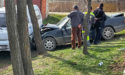 Kastamonu'da iki otomobil çarpıştı: 3 yaralı