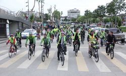 Sakarya'da yüzlerce bisikletli trafik güvenliği için pedal çevirdi