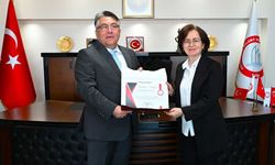 YÖKAK ve MÜDEK Değerlendiricisi Yalçınkaya’dan Rektör Özölçer’e ziyaret