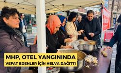 MHP, yangında hayatını kaybedenler için helva dağıttı