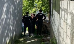Pencere kenarında yoğurt yiyen çocuk 3 kattan düşerek ağır yaralandı