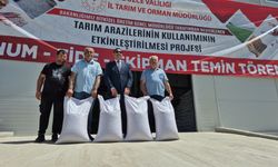 Düzceli çiftçilere çeltik tohumu dağıtıldı