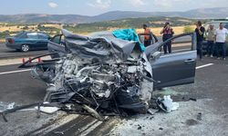 Katliam gibi kaza: 4 ölü 2 yaralı