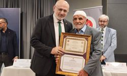 Türkiye onu konuşuyor: 87 yaşında hafız oldu