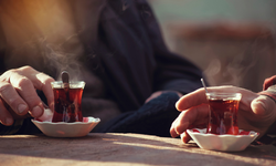 İki ünlü çay markası millete bakın ne içirmiş?