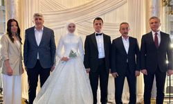 Görkemli nikâh! önemli isimler aynı karede