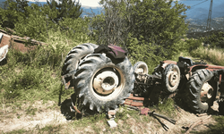 Traktörün altında kalan sürücü hayatını kaybetti