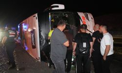 Can pazarı şehirlerarası otobüs devrildi 40 kişi yaralandı