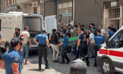 Önce eşini öldürdü sonra kendisini astı