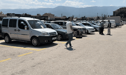 Oto Pazarı'nda araç çok, satış yok