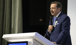 TOBB Başkanı Hisarcıklıoğlu: "Babanın oğula kefil olmadığı yerde biz kefil oluyoruz"
