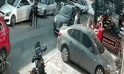 Trafikte araçtan inen 3 kadın çocuklu aileye saldırdı
