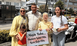 12 yaşındaki kızdan babasına ağlatan 'hafızlık' sürprizi