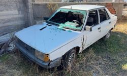Bolu’da otomobilin camlarını paramparça ettiler!