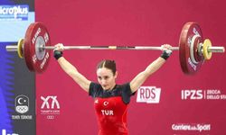 Cansel Özkan altını boynuna geçirdi