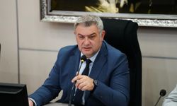 Başkan Özcan’dan, Milletvekili Akgül’e: “Sırtında yumurta küfesi olmadan konuşmak kolay”