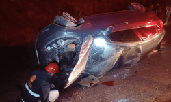 Takla atan otomobilin sürücüsü ölümden döndü