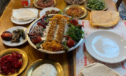 Ünlü Ciğercinin Adana kebabında kanatlı et çıktı!