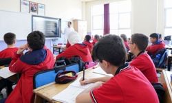 Bakan Tekin’den ara tatil açıklaması kaldırılacak mı?