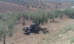 Dedesinin kullandığı traktörün altında kalan 2 yaşındaki çocuk hayatını kaybetti