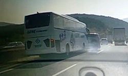 Bolu'da hafif ticari araç, otobüsle çarpıştı
