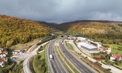 Bolu Dağı Tüneli geçişinde sonbahar güzelliği yaşanıyor