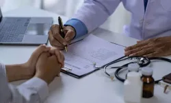Milyonlarca Hastayı İlgilendiren Yeni İlaç Sistemi! Raporlu İlaç Kullananlara Müjde!