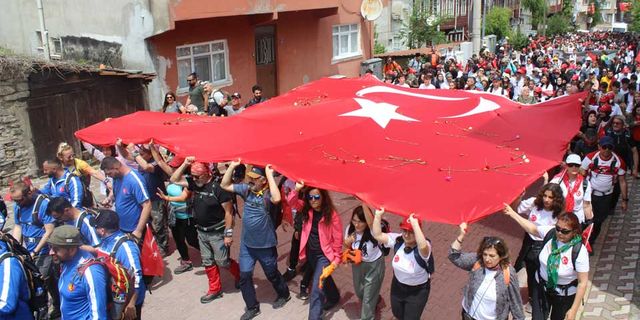 95 Kilometrelik ‘Atatürk Ve İstiklal Yolu Yürüyüşü’ Başladı