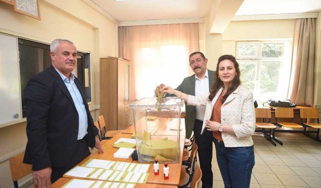 Kastamonu Belediye Başkanı Vidinlioğlu Oyunu Kullandı