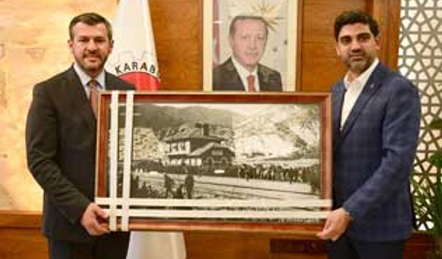 AK Parti Karabük milletvekillerinden Belediye Başkanı Çetinkaya'ya ziyaret