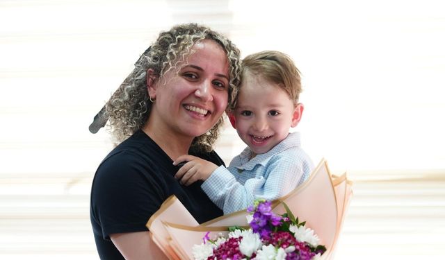 Anneler hem şaşırdı hem de gözyaşlarına boğuldu