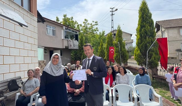 Çaycuma'da 35 kadın seracılık belgesi aldı