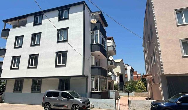 Balkondan düşen 1,5 yaşındaki bebek ağır yaralandı