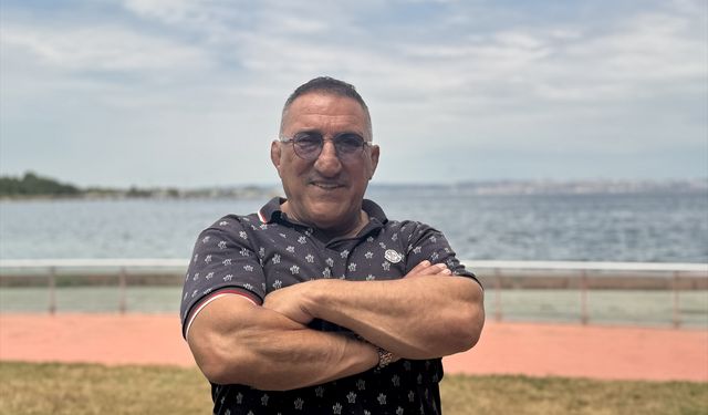 Yağlı güreş efsanesi Ahmet Taşçı, 'ahlı kemer' için başpehlivan Zeybek'e helallik verdi