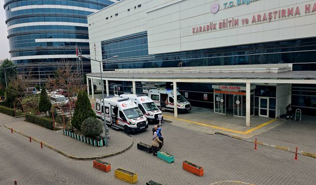 Karabük'te evinde rahatsızlanan kişi kaldırıldığı hastanede öldü