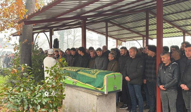 Abant yolundaki kazada ölen genç, toprağa verildi