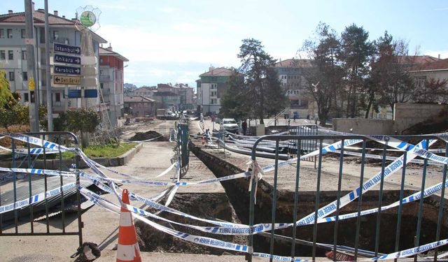 Gerede'de, sağlıksız su boruları, yenileriyle değiştiriliyor!