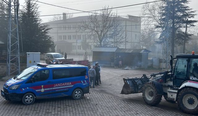 Bolu’da köylüler ayaklandı: Ağır tonajlı araçlara sert tepki