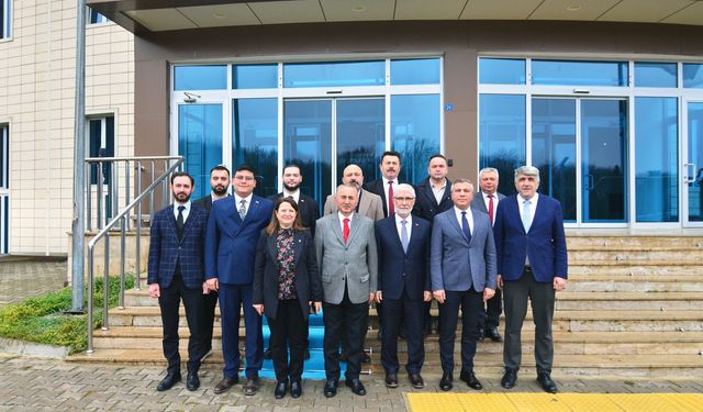Bolu AK Parti heyetinden yeni rektör Yiğit’e hayırlı olsun ziyareti